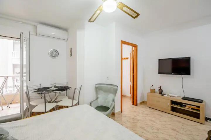 Apartamento Inteiro Acolhedor Perto Da Praia Torrevieja Esterno foto