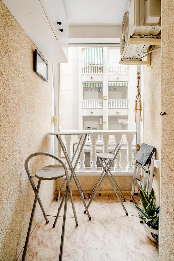 Apartamento Inteiro Acolhedor Perto Da Praia Torrevieja Esterno foto
